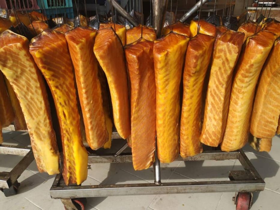 осетр холодного копчения