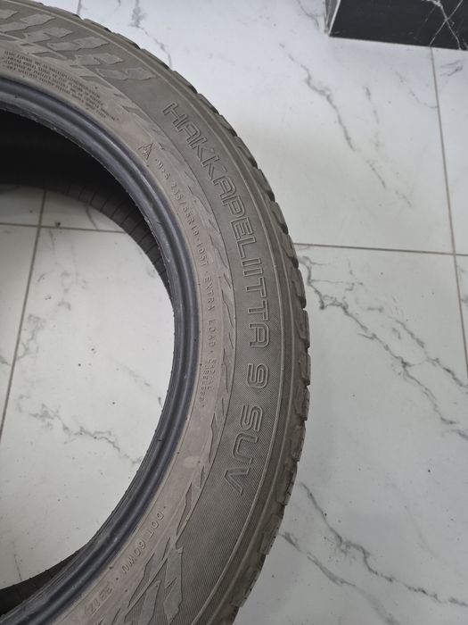 Продам шины 235/55/19