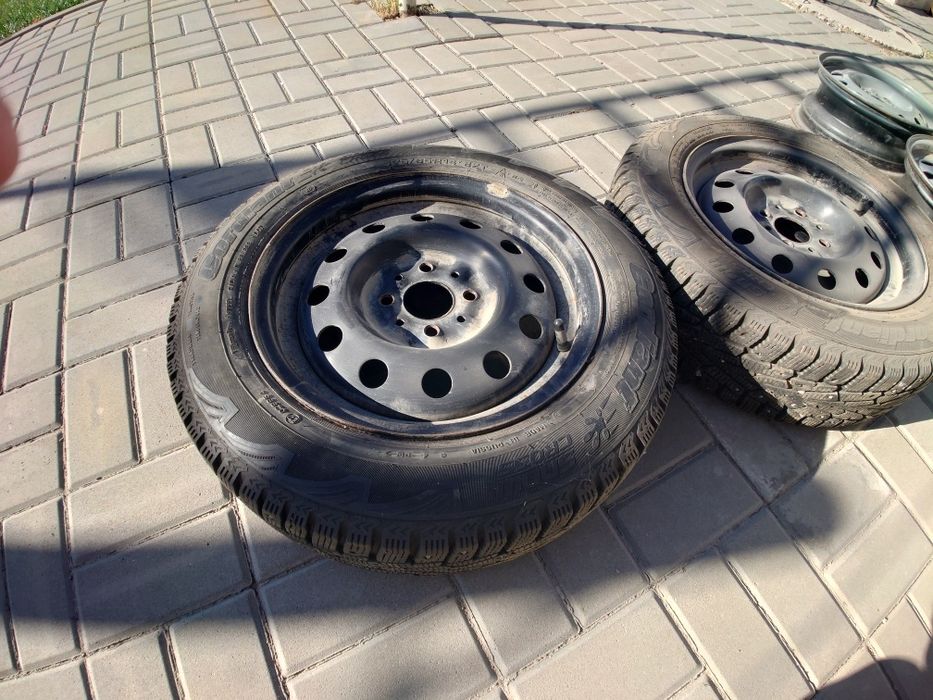 Продам два колеса в сборе 175/65R14 Cordiant шипованные на ВАЗ 4×98