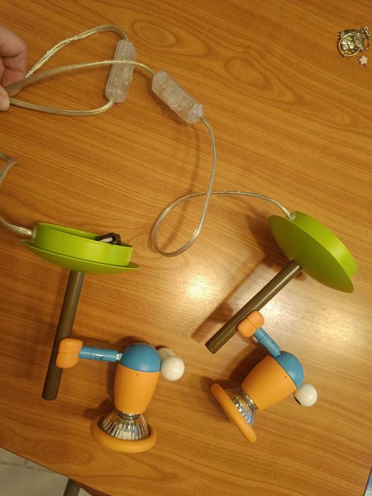 Vand doua lampi de perete pentru copii, model Birdy