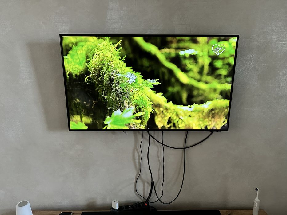 Телевизор Samsung UE43AU9000  4К