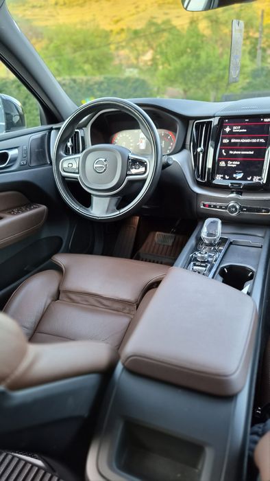 VOLVO XC60 2021 — imagine 5