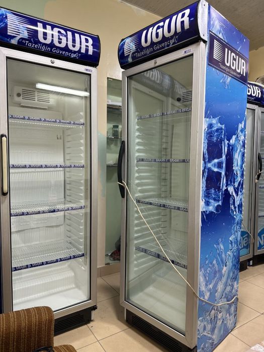 Vitrina xaladilnik UGUR zavot arginali sotiladi