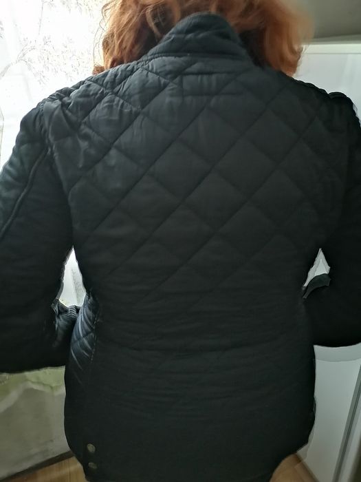 Продавам дамско яке "GANT"