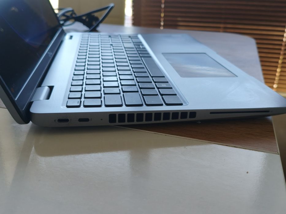 работна станция Dell Precision 3580 - i7-1360P, NVIDIA RTX A500, 16 GB DDR5 4800 MT/s RAM