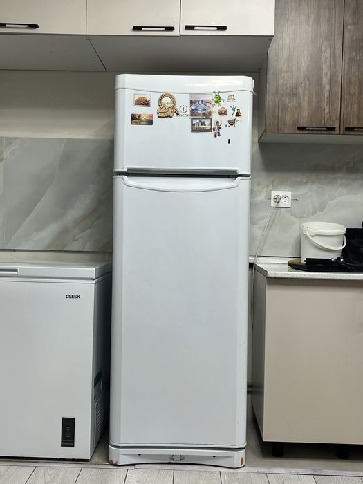 халодильник indesit