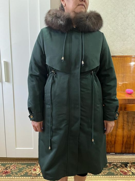 Продам парку в идеальном состоянии