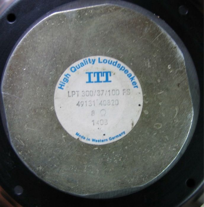 Boxe de provenienta germana cu difuzoare ITT si Heco bass 30 cm