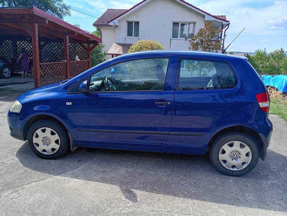 Vând VW Fox,motor 1,2 benzina an fabricație 2007 stare foarte bună, întreținut, preț 1400 euro