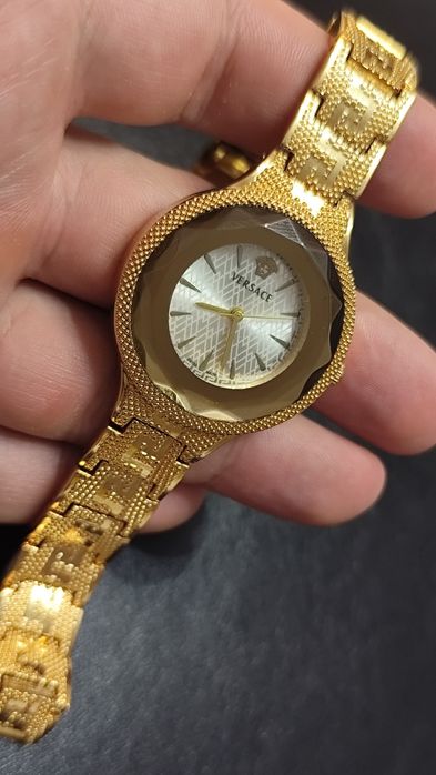 VERSACE Gold / Дамски Часовник