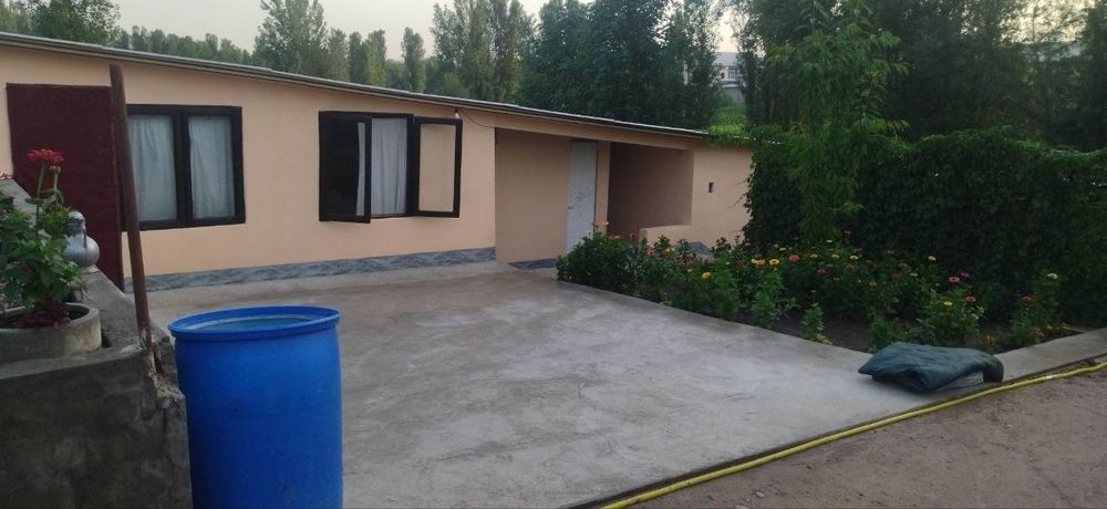Уй сотилади 9 сотик