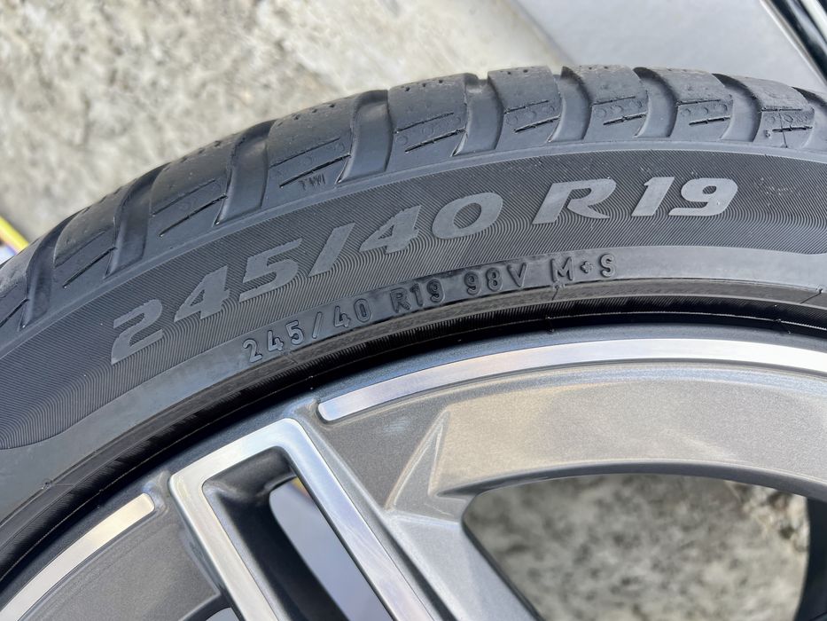 Джанти оригинални AMG с гуми за Мерцедес W257 - 245/40/R19