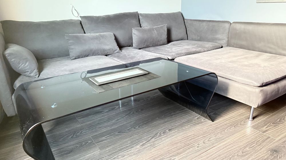 Диван с холна маса