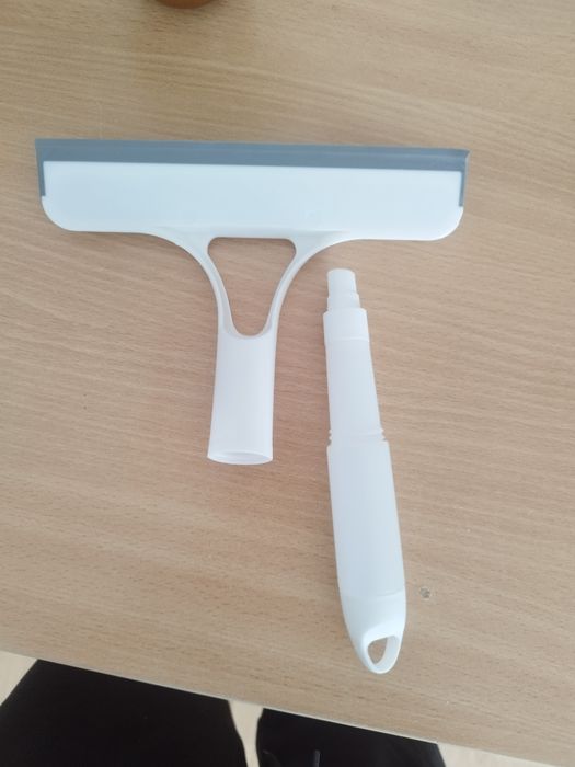 Уред за почистване на прозорци