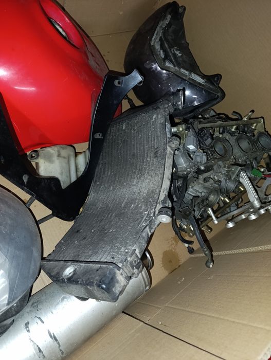 Части за Honda CBR 929