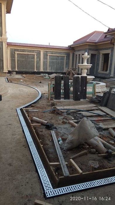 Брусчатка, кафел ва гранит тратаурла йолак четига латок ва ариклар