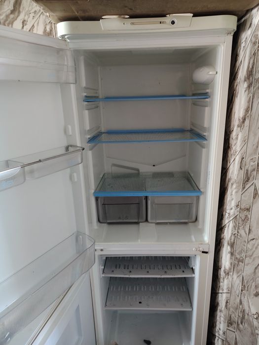 Продам холодильник