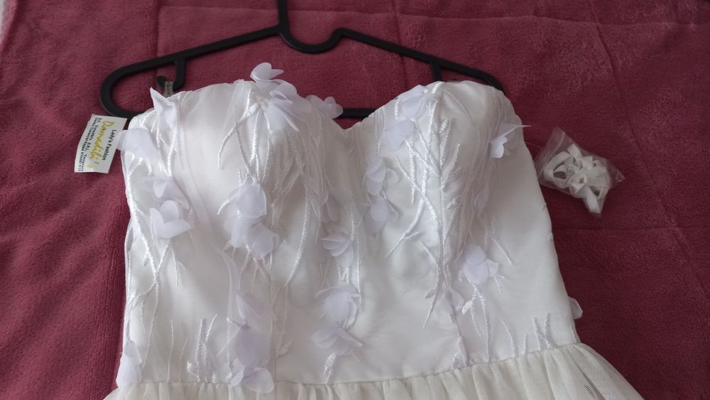 Vând rochie cununie civila