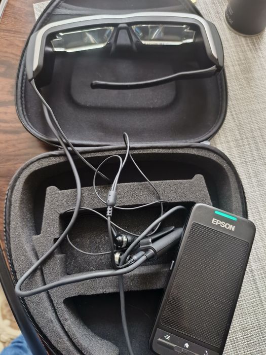 Ochelari AR Epson Moverio BT-200 + Controller – Headset Realitate Augm