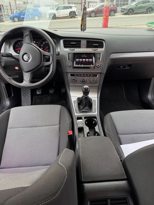 Vând Volkswagen golf 7