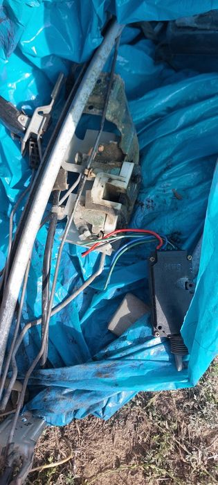 запчасти Мазда323