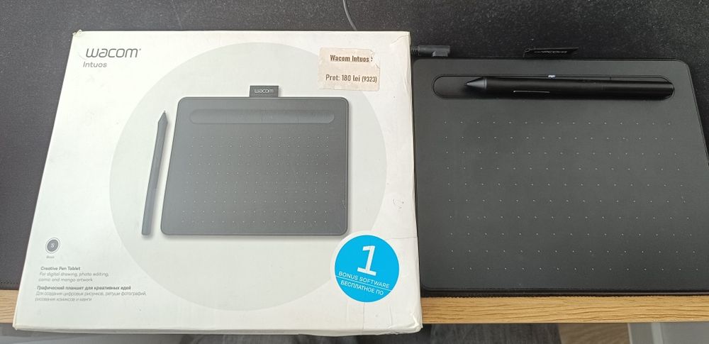 Vând tableta grafica WACOM INTUOS S