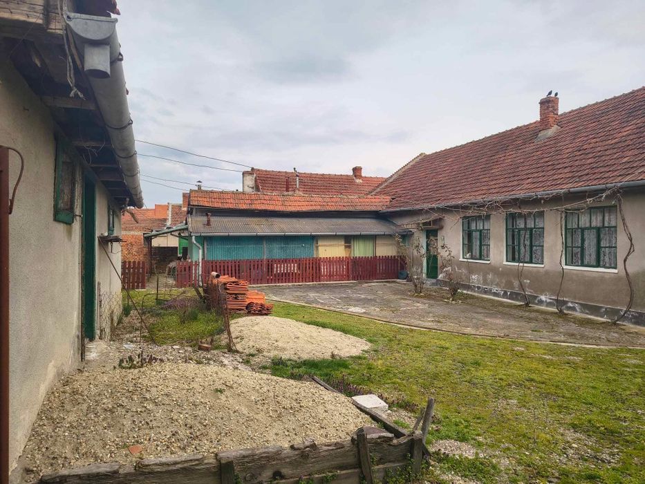 Casă de vânzare Cutina