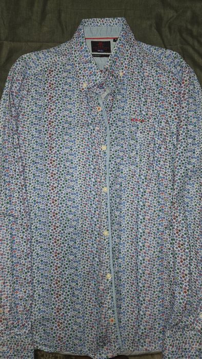 Camasi originale diferite modele