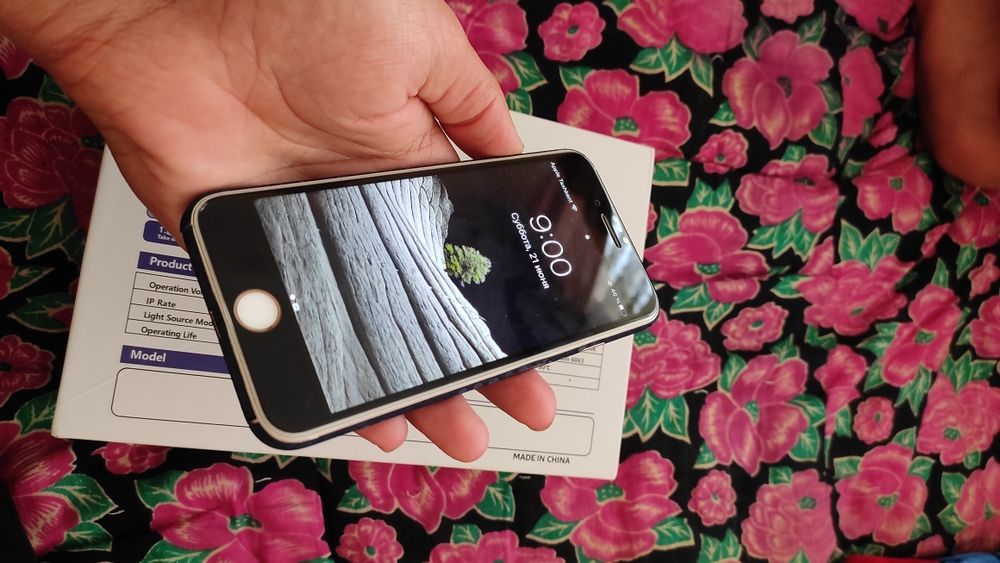 Iphone 7 garantiyasi bor dastafka xizmatimiz yoo