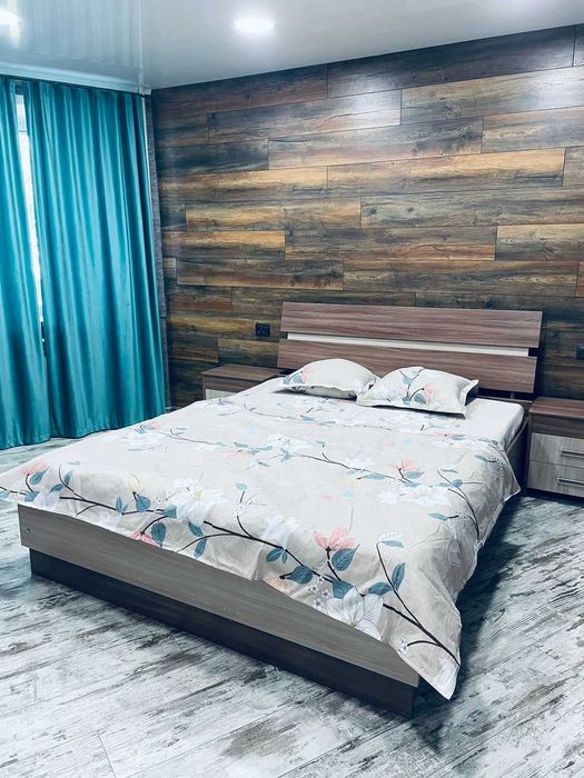 Люкс 3х.ком., Стрелка