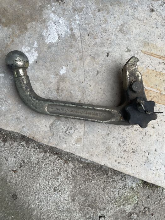 Теглич за pasat B3