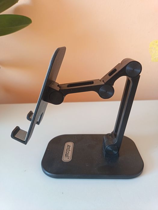 Suport universal pentru telefon