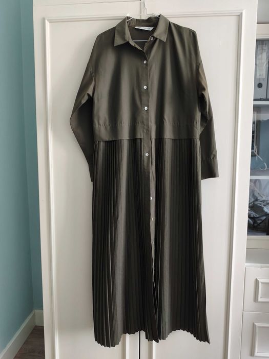 Платье зелёное весна \ осень