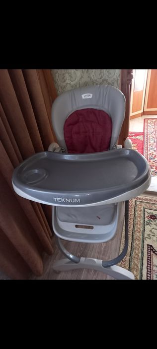 Продам стульчик для кормления Teknum