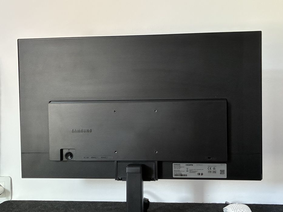 Гейминг компютър R5 5600x, rtx3070, 32gb ram + монитор