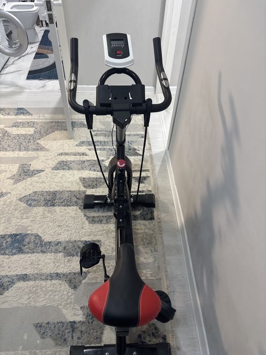 Велотренажер почти новый