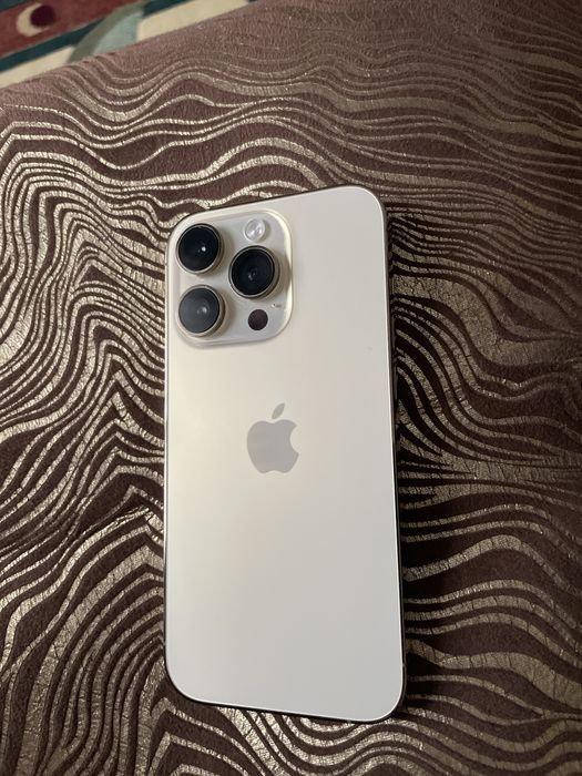 Айфон 14 про золото идиал