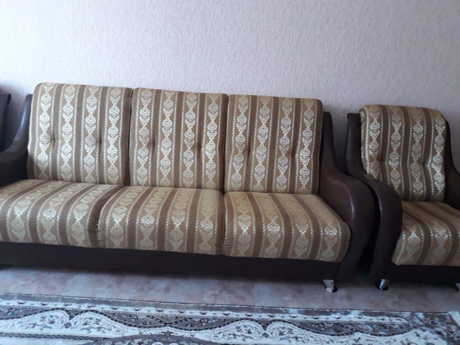 Продам диван и 2 кресла