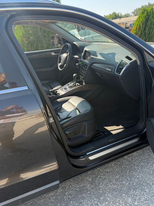 Audi Q5 3.0tdi  quattro 2010г на части  Имам няколко мотора 2.0tfsi 2.0tdi 3.0tdi bang Ccw Caha Cah Cag Caga Cdu ном 747