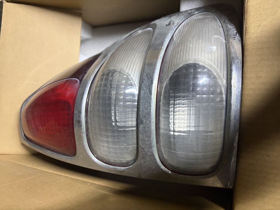 Продам задние стоп сигналы прадо 120