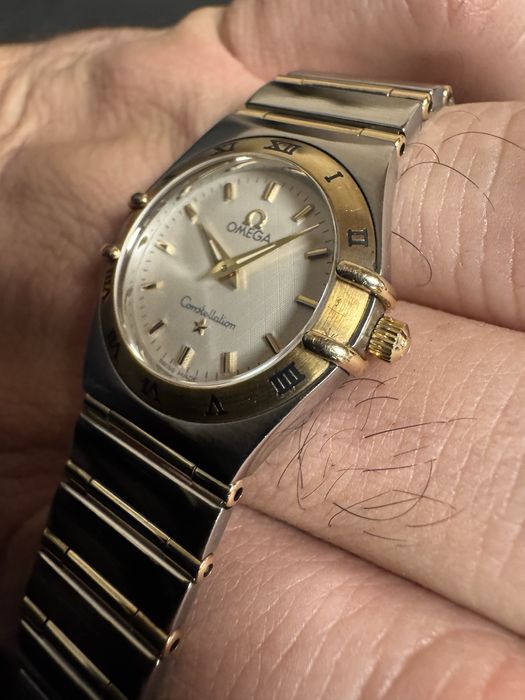 Omega Constellation оригинален швейцарски часовник 18к злато и стомана