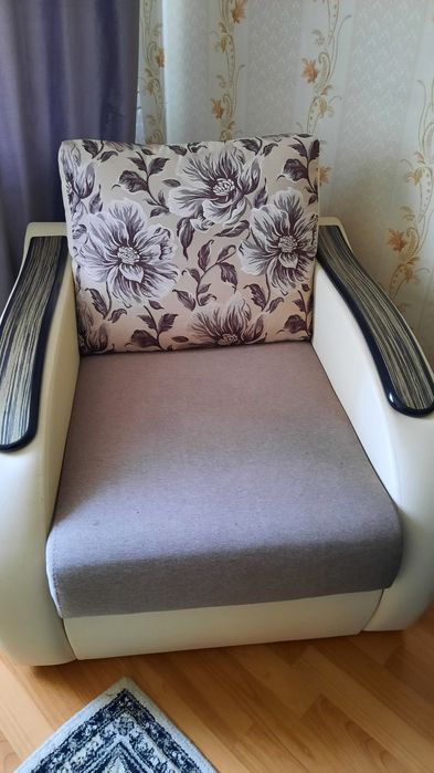 Продам отдельное кресло