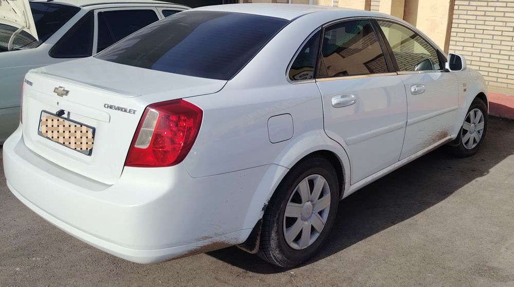 Genta sotiladi yili 2014  narxi 90 mln