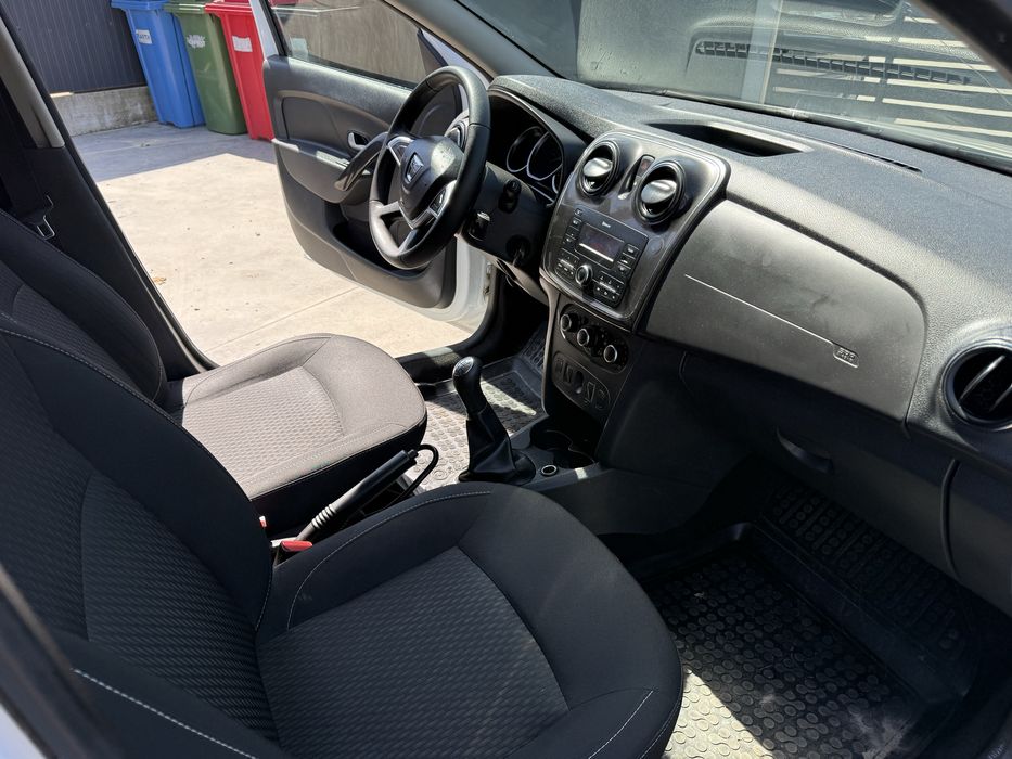 Dacia logan benzina propietar