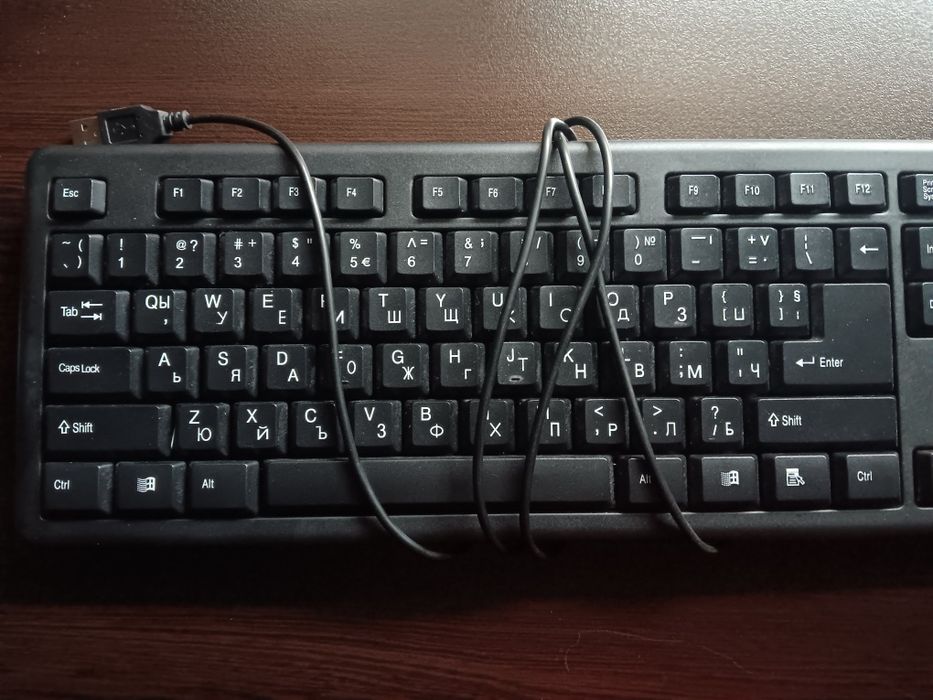 Продавам клавиатура
