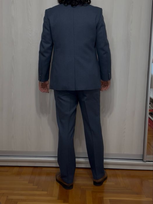 Costum business-casual, in dungi, albastru