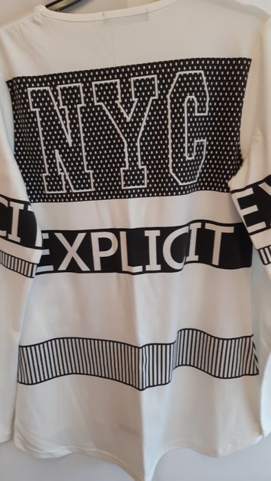 Tricou de fete, marimea 12-14 ani