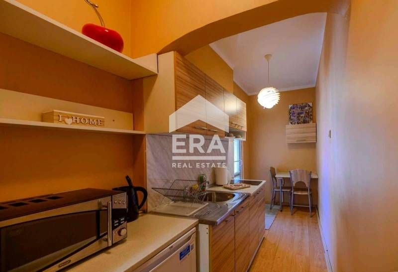 Ексклузивно! Четиристаен апартамент за продажба на ул."Княз Батенберг"