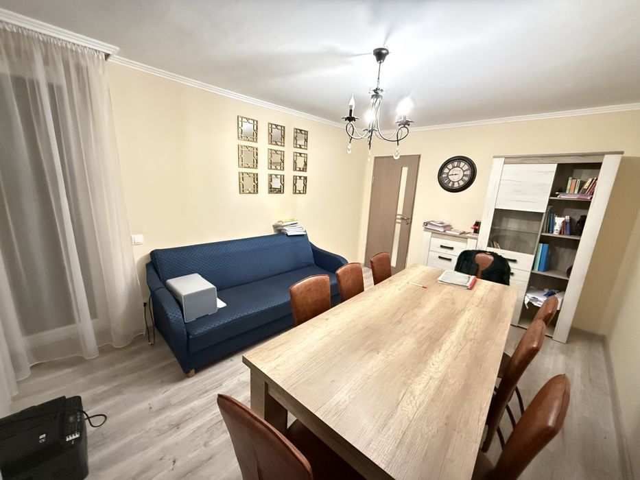 Apartament cu doua camere decomandat