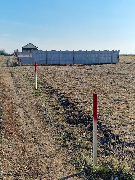 300 m Carcea-Cosoveni  intravilan pentru casa